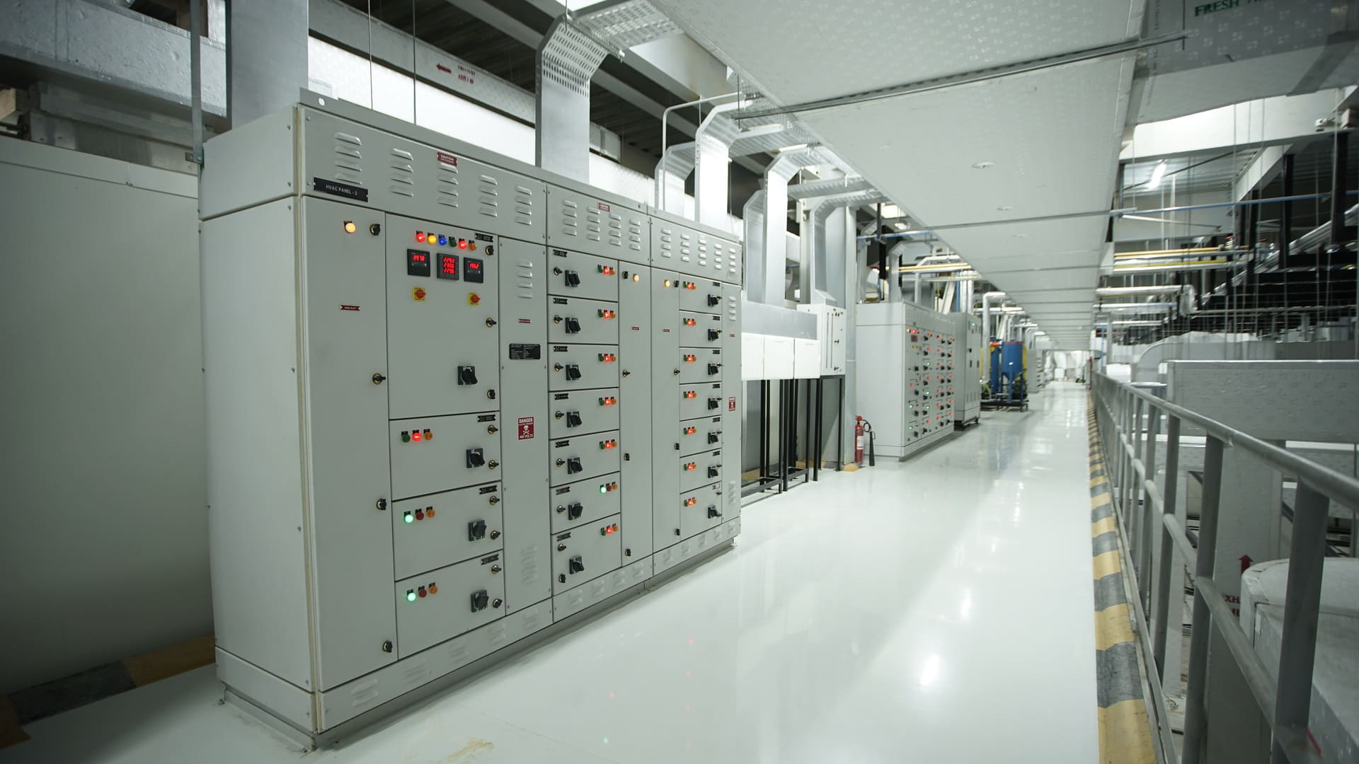 Industrial electrical panels and power distribution systems