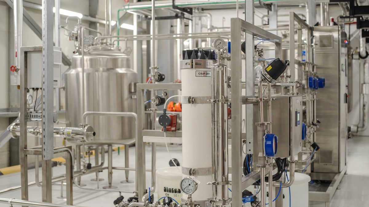 Stainless steel process vessels in a pharmaceutical utility area
